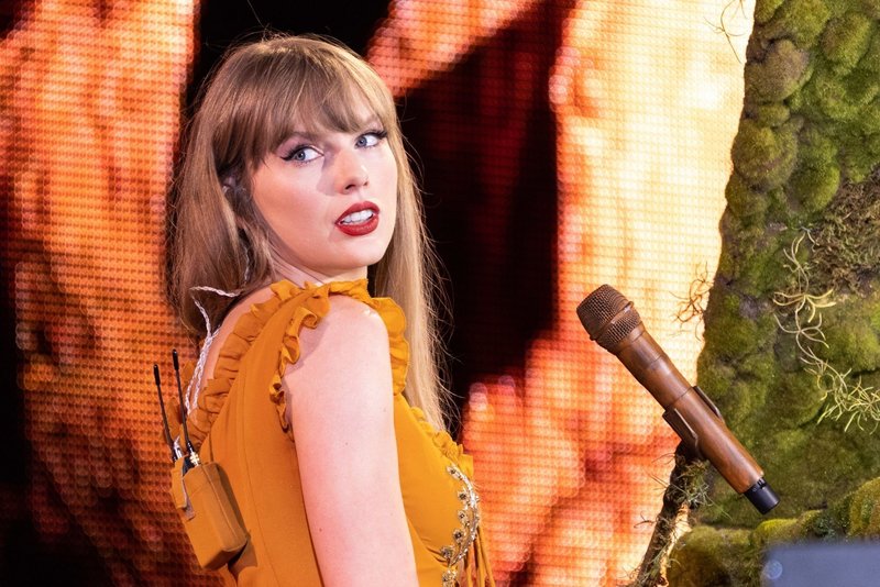 Taylor Swift — April 28 - Atlanta, Georgia — photo 20