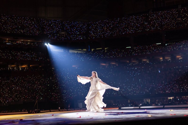 Taylor Swift — April 28 - Atlanta, Georgia — photo 25
