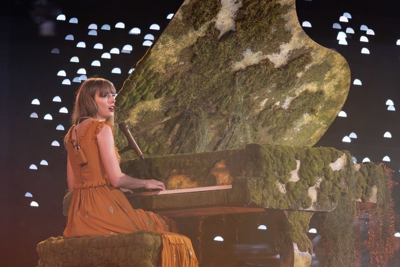 Taylor Swift — April 28 - Atlanta, Georgia — photo 42