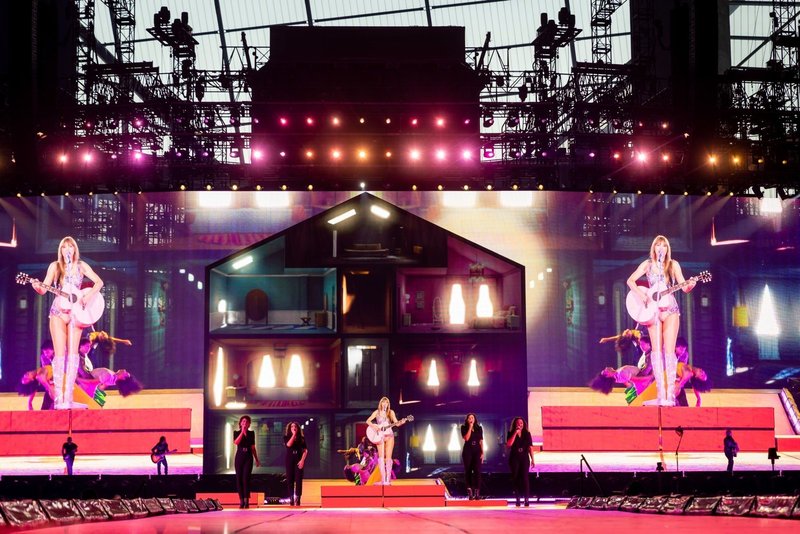 Taylor Swift — April 28 - Atlanta, Georgia — photo 44