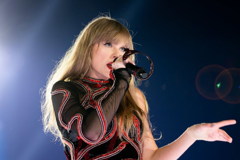 Taylor Swift — April 28 - Atlanta, Georgia — photo 62