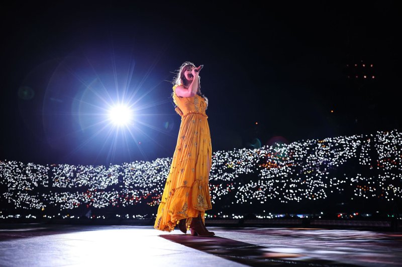 Taylor Swift — August 24 - Mexico City, Mexico — photo 33