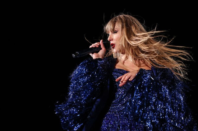 Taylor Swift — August 24 - Mexico City, Mexico — photo 52