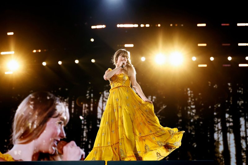 Taylor Swift — August 3 - Los Angeles, California — photo 38