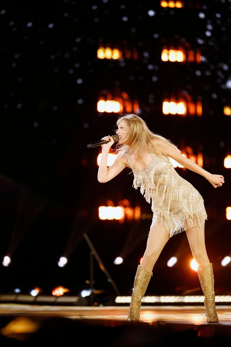 Taylor Swift — August 3 - Los Angeles, California — photo 40
