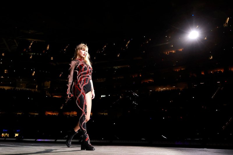 Taylor Swift — August 3 - Los Angeles, California — photo 41