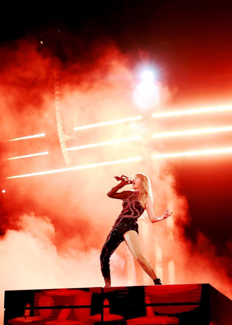 Taylor Swift — August 3 - Los Angeles, California — photo 43