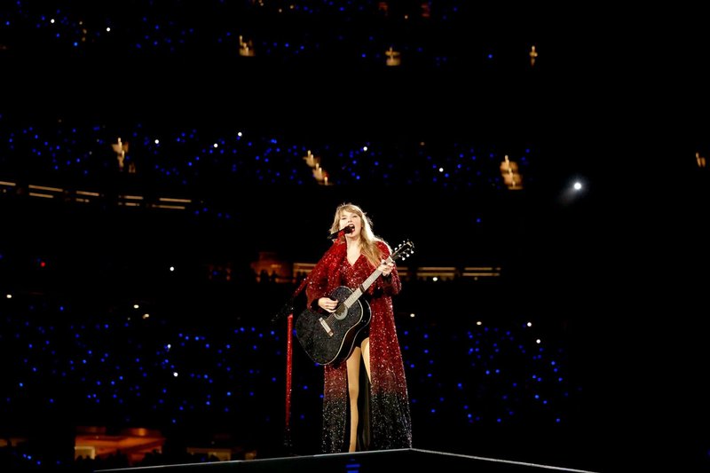 Taylor Swift — August 3 - Los Angeles, California — photo 48