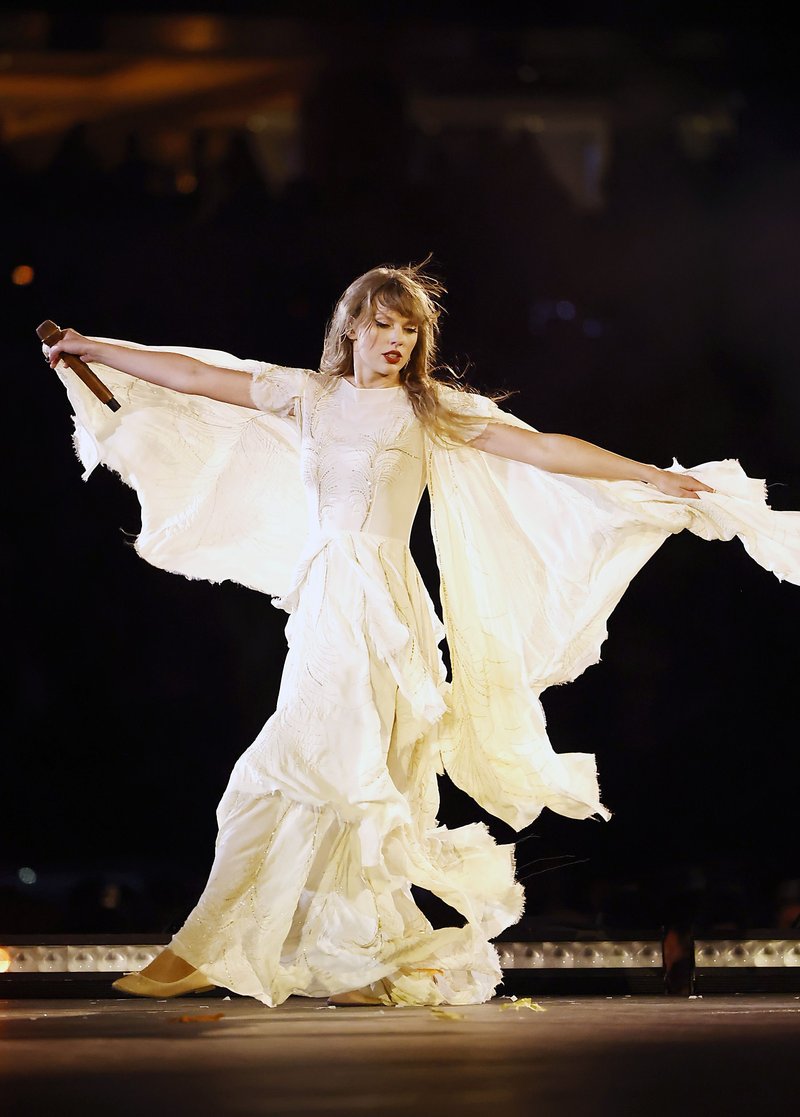 Taylor Swift — August 3 - Los Angeles, California — photo 52
