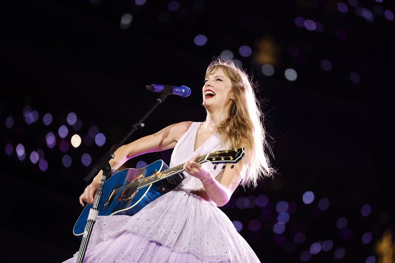 Taylor Swift — August 3 - Los Angeles, California — photo 55