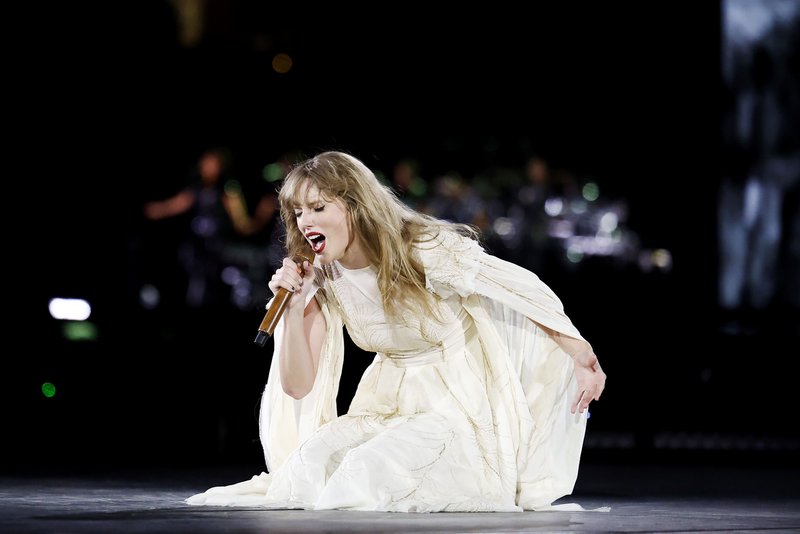 Taylor Swift — August 3 - Los Angeles, California — photo 63