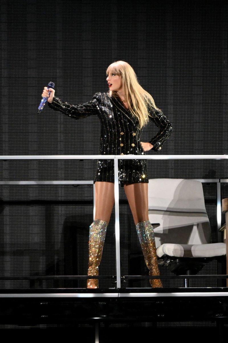 Taylor Swift — August 7 - Los Angeles, California — photo 5