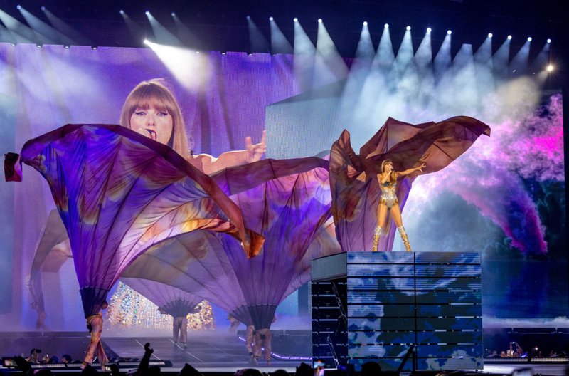 Taylor Swift — August 7 - Los Angeles, California — photo 95