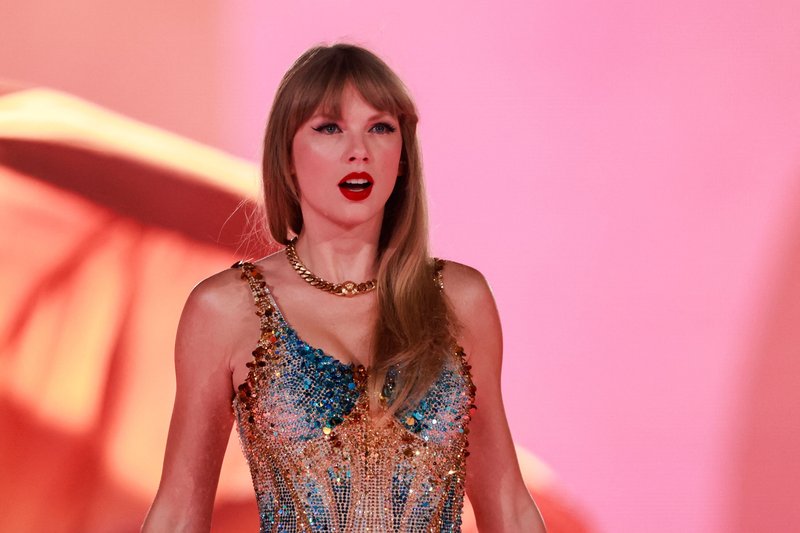 Taylor Swift — August 7 - Los Angeles, California — photo 114