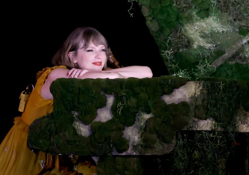 Taylor Swift — August 9 - Los Angeles, California — photo 10
