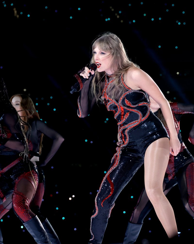 Taylor Swift — August 9 - Los Angeles, California — photo 21