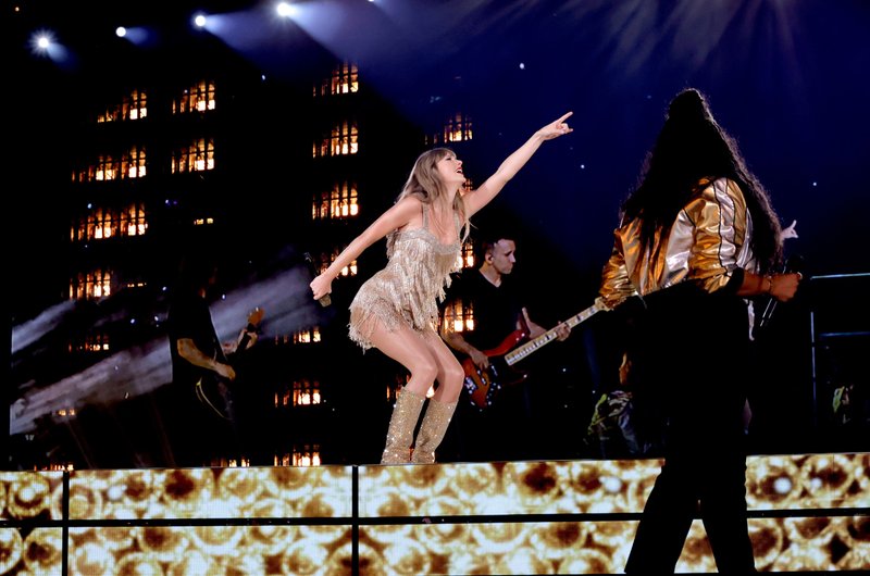 Taylor Swift — August 9 - Los Angeles, California — photo 33