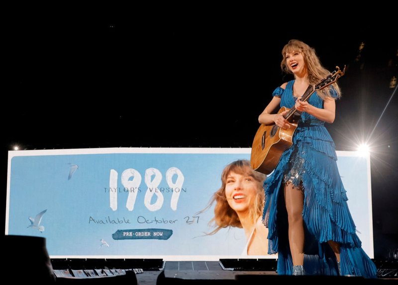 Taylor Swift — August 9 - Los Angeles, California — photo 54