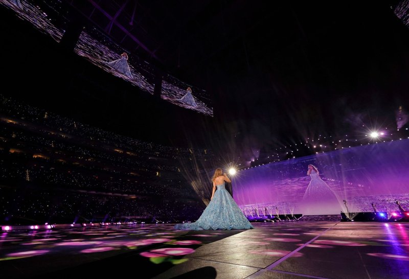 Taylor Swift — August 9 - Los Angeles, California — photo 57