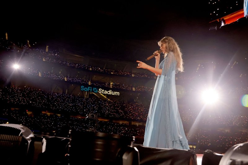 Taylor Swift — August 9 - Los Angeles, California — photo 77