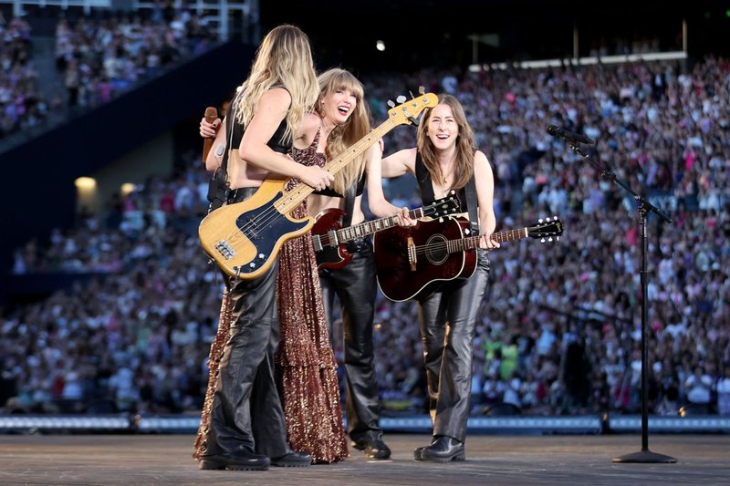 Taylor Swift — July 22 - Seattle, Washington — photo 11