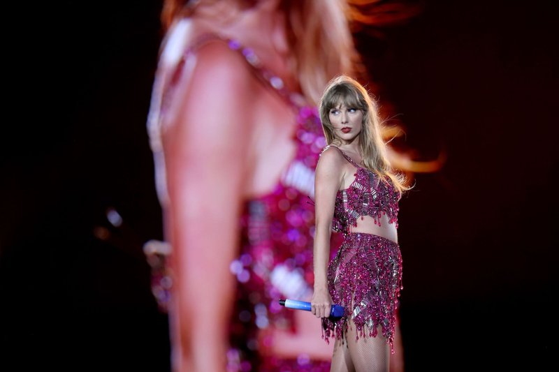 Taylor Swift — July 22 - Seattle, Washington — photo 50
