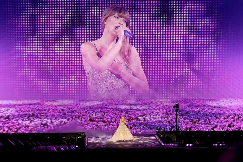 Taylor Swift — July 22 - Seattle, Washington — photo 57