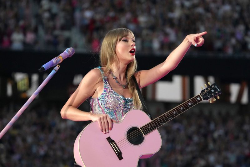 Taylor Swift — July 28 - Santa Clara, California — photo 26