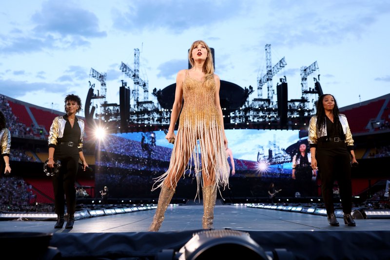 Taylor Swift — July 7 - Kansas City, Missouri — photo 13