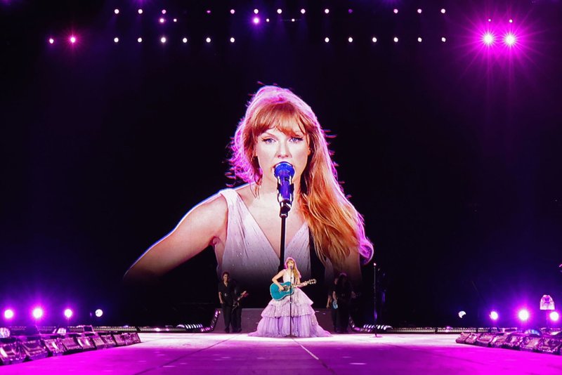 Taylor Swift — July 7 - Kansas City, Missouri — photo 50