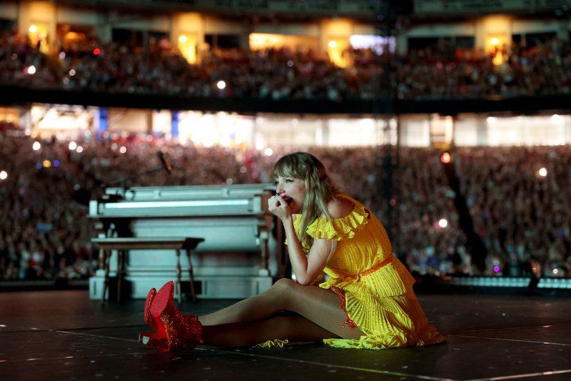 Taylor Swift — July 7 - Kansas City, Missouri — photo 65