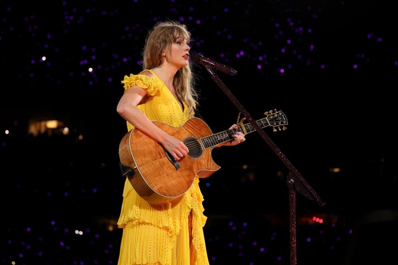 Taylor Swift — July 7 - Kansas City, Missouri — photo 85