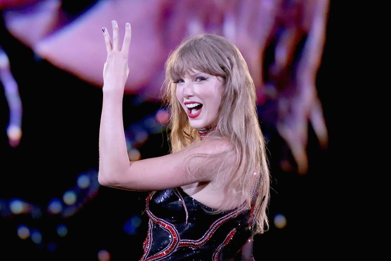 Taylor Swift — July 7 - Kansas City, Missouri — photo 95