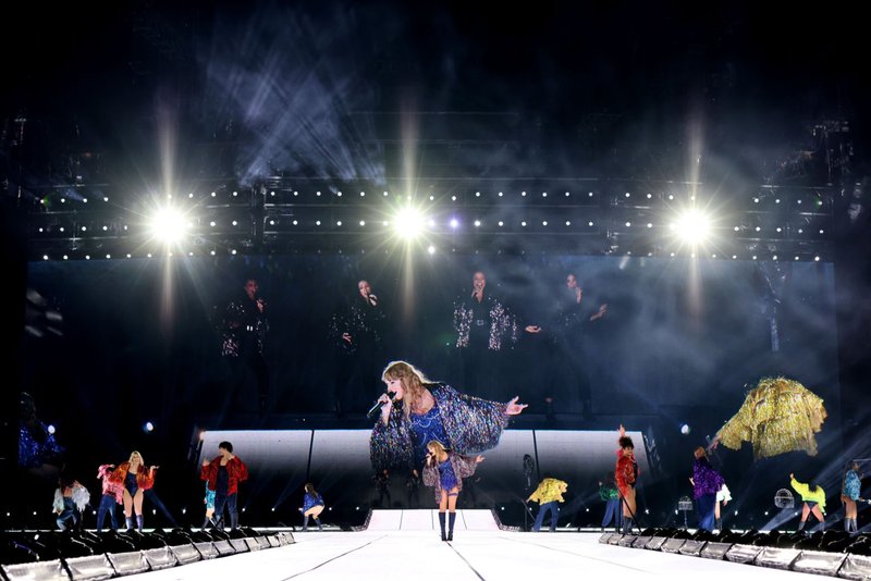 Taylor Swift — July 7 - Kansas City, Missouri — photo 99