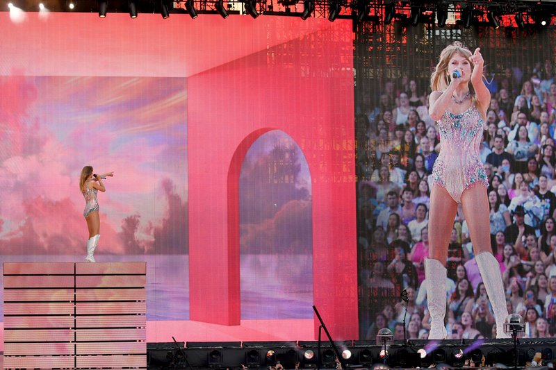 Taylor Swift — July 8 - Kansas City, Missouri — photo 8