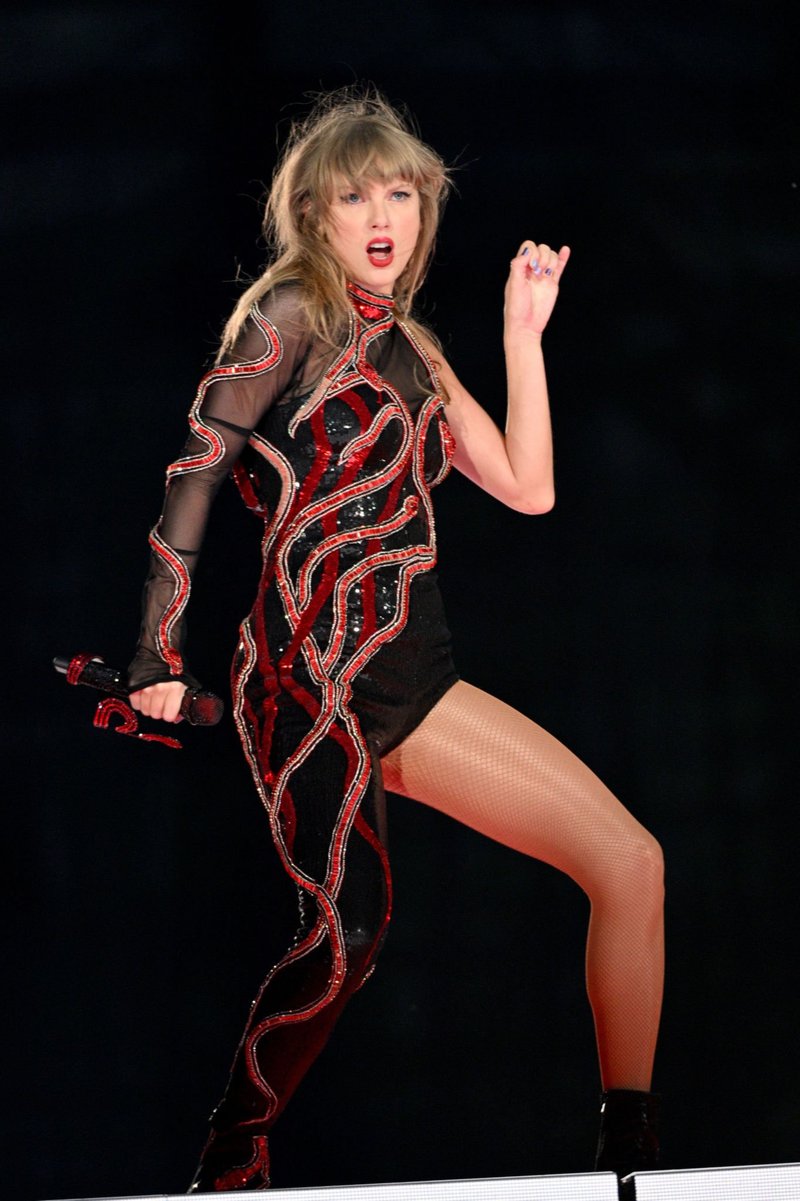 Taylor Swift — July 8 - Kansas City, Missouri — photo 37