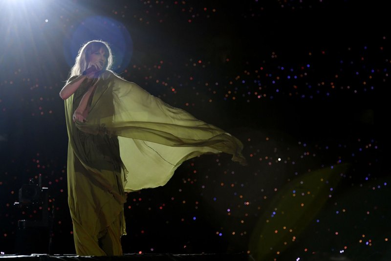 Taylor Swift — July 8 - Kansas City, Missouri — photo 44