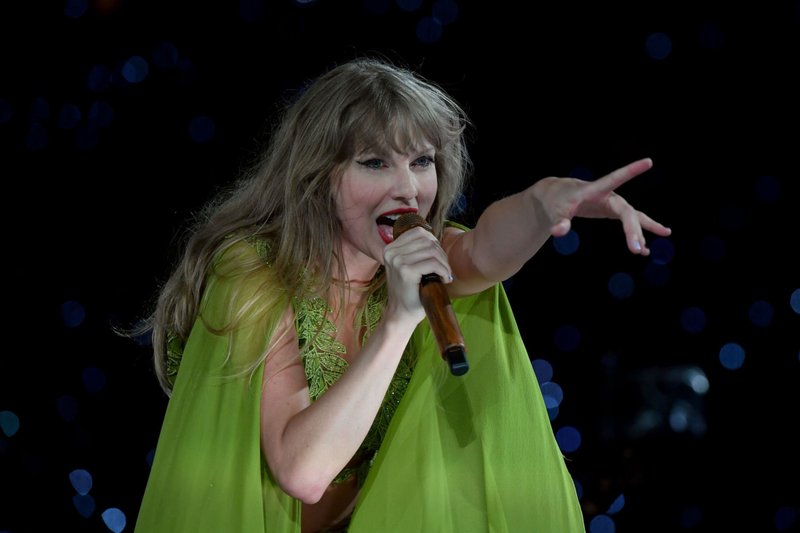 Taylor Swift — July 8 - Kansas City, Missouri — photo 59