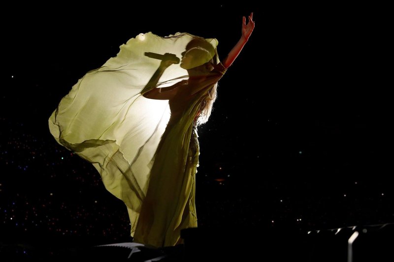 Taylor Swift — June 2 - Chicago, Illinois — photo 18