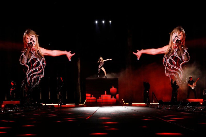 Taylor Swift — June 2 - Chicago, Illinois — photo 26