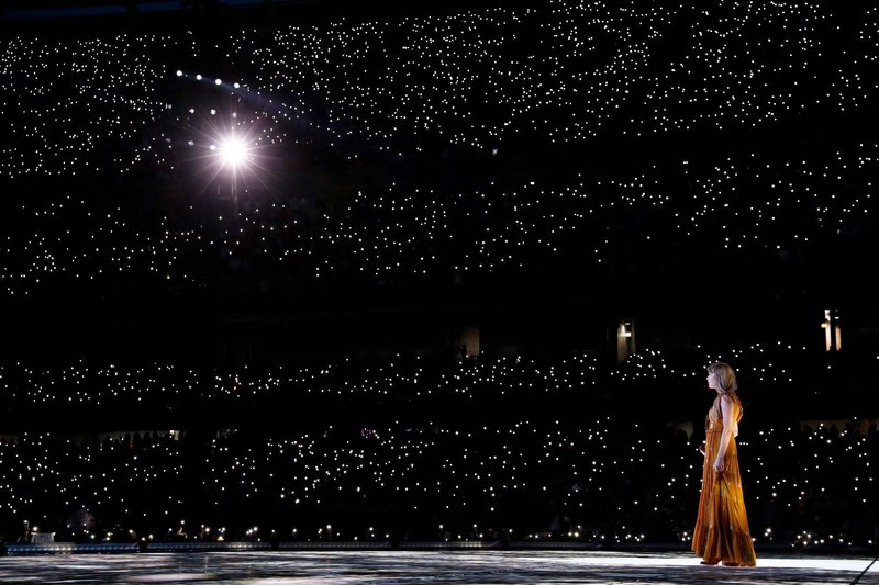 Taylor Swift — June 2 - Chicago, Illinois — photo 29