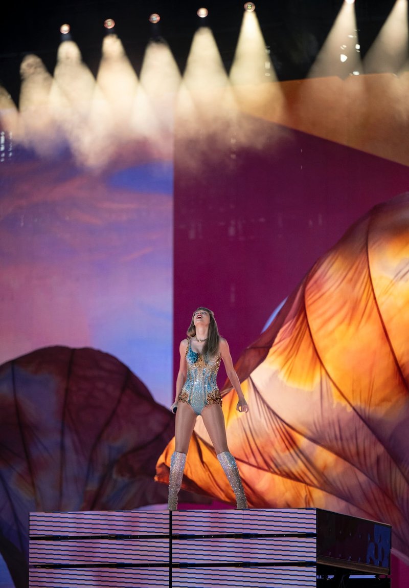 Taylor Swift — June 23 - Minneapolis, Minnesota — photo 17