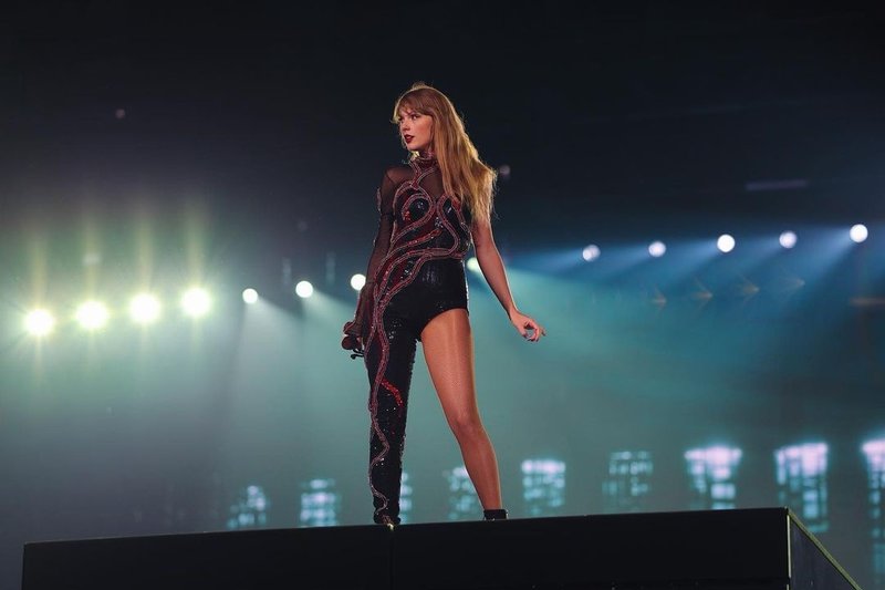 Taylor Swift — June 23 - Minneapolis, Minnesota — photo 5