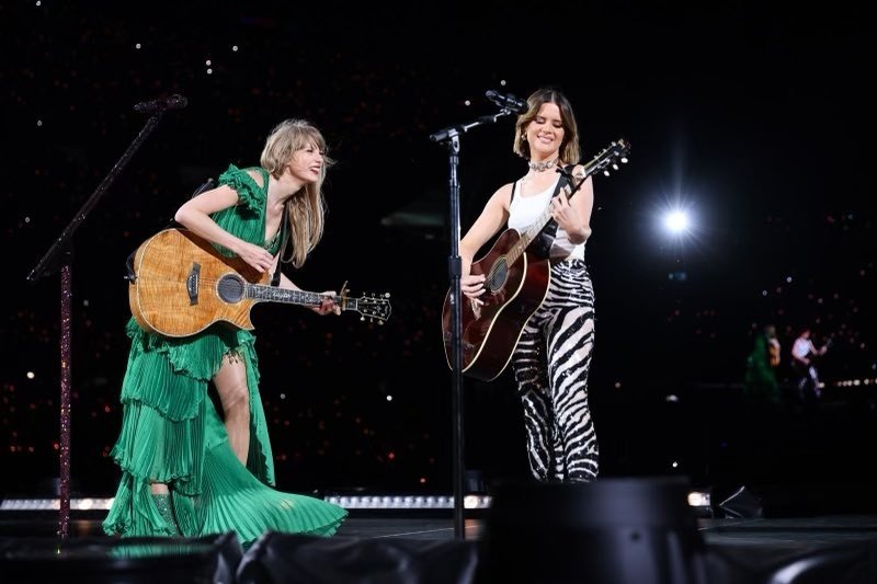 Taylor Swift — June 3 - Chicago, Illinois — photo 5