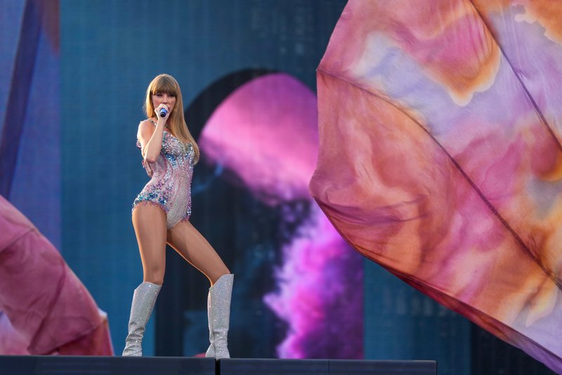 Taylor Swift — June 30 -  Cincinnati, Ohio — photo 23
