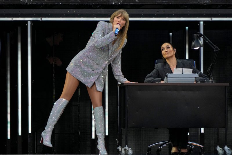 Taylor Swift — June 30 -  Cincinnati, Ohio — photo 43