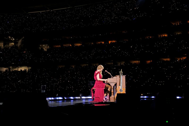 Taylor Swift — June 30 -  Cincinnati, Ohio — photo 67