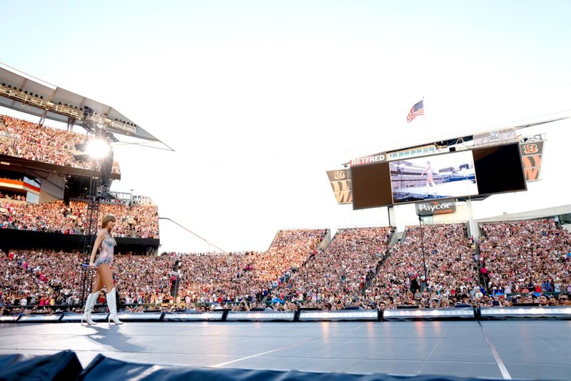 Taylor Swift — June 30 -  Cincinnati, Ohio — photo 86