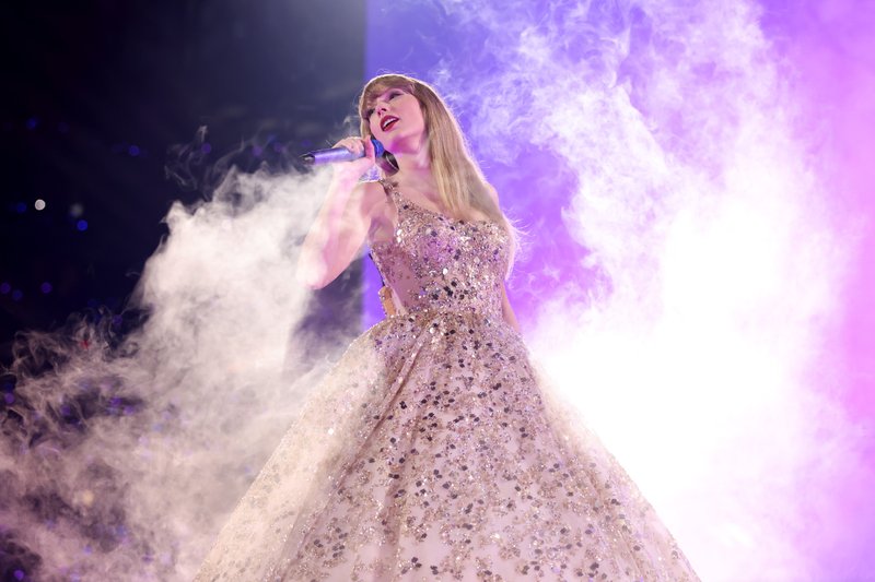 Taylor Swift — June 9 - Detroit, Michigan — photo 11