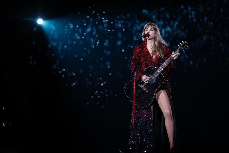Taylor Swift — June 9 - Detroit, Michigan — photo 22
